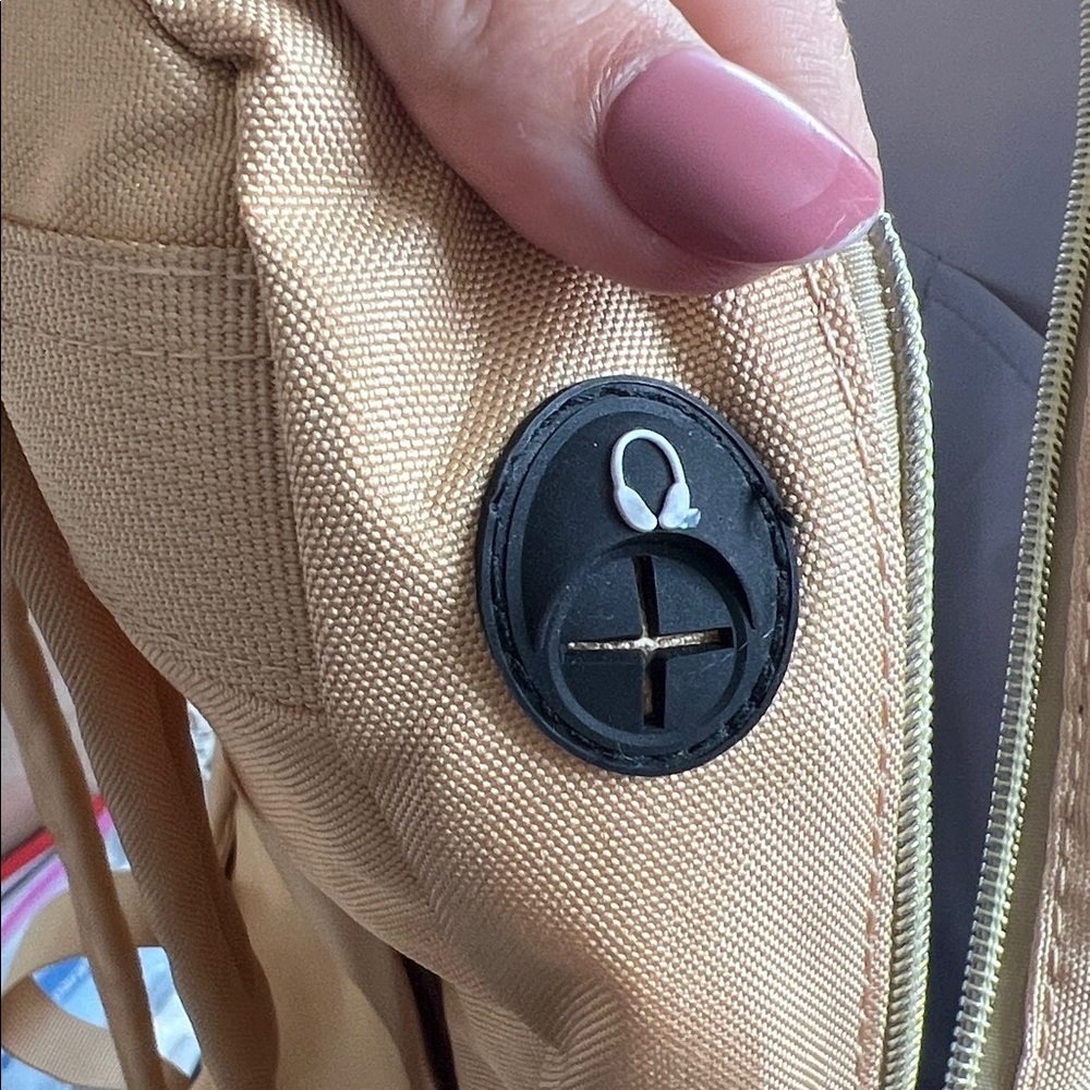 🕶️Butter Yellow Canvas Computer Backpack New - Picture 4 of 5